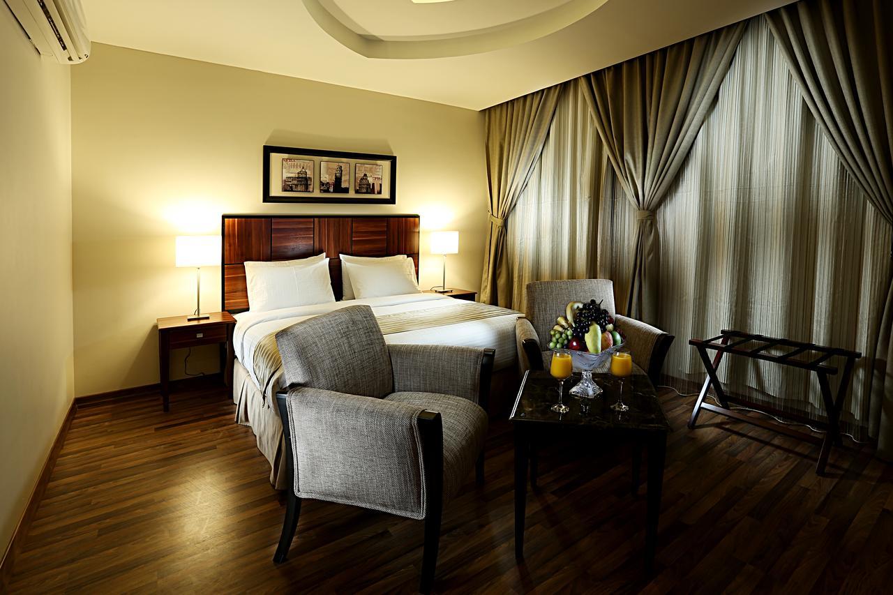 Aswar Hotel Suites Ель-Хубар Екстер'єр фото